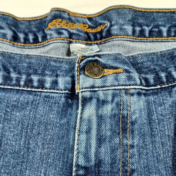 Eddie Bauer Men's Size 31x32 Straight Fit Specially Dyed Denim Blue Jeans - Picture 4 of 11